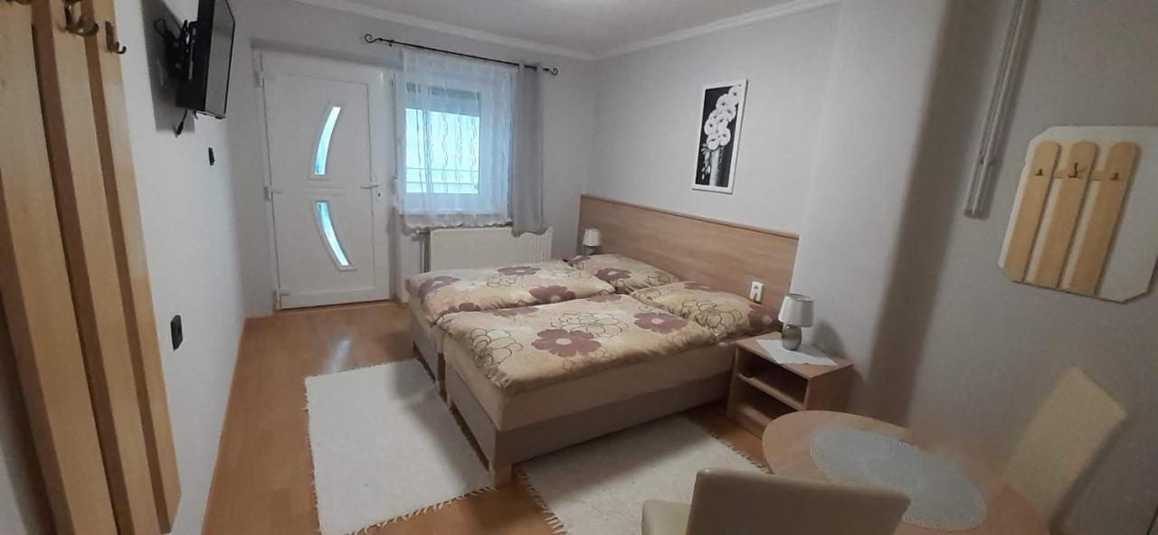 Hajnalka Vendeghaz 호텔 Bük 외부 사진