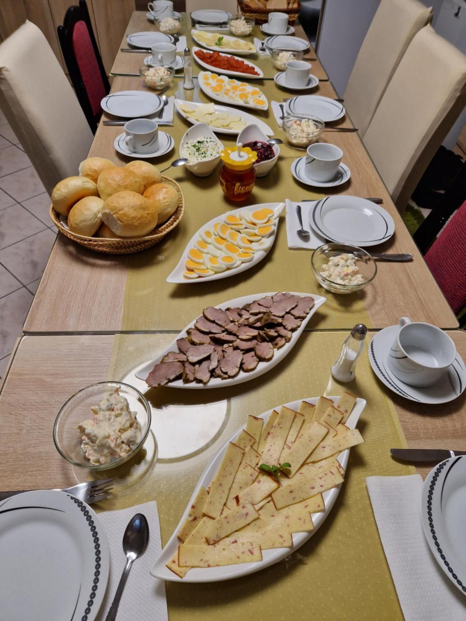 Hajnalka Vendeghaz 호텔 Bük 외부 사진